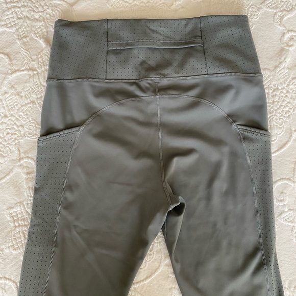 BROOKS Running Legging Crop Capri M (fits like a Small) - Picture 3 of 6